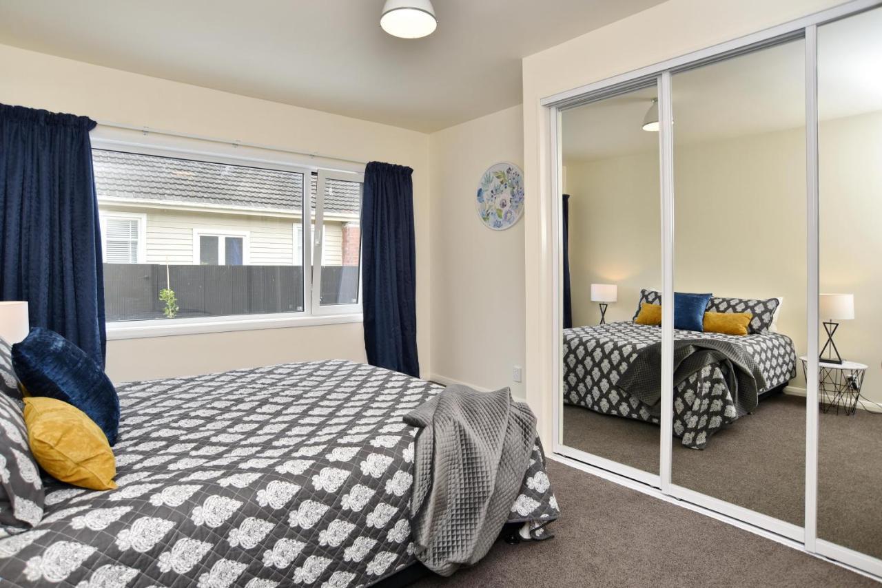 Weston Villa - Christchurch Holiday Homes Екстериор снимка