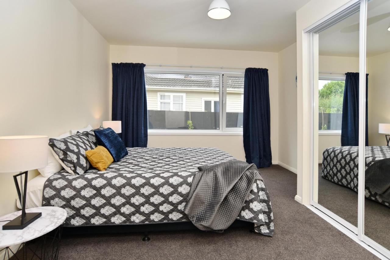 Weston Villa - Christchurch Holiday Homes Екстериор снимка